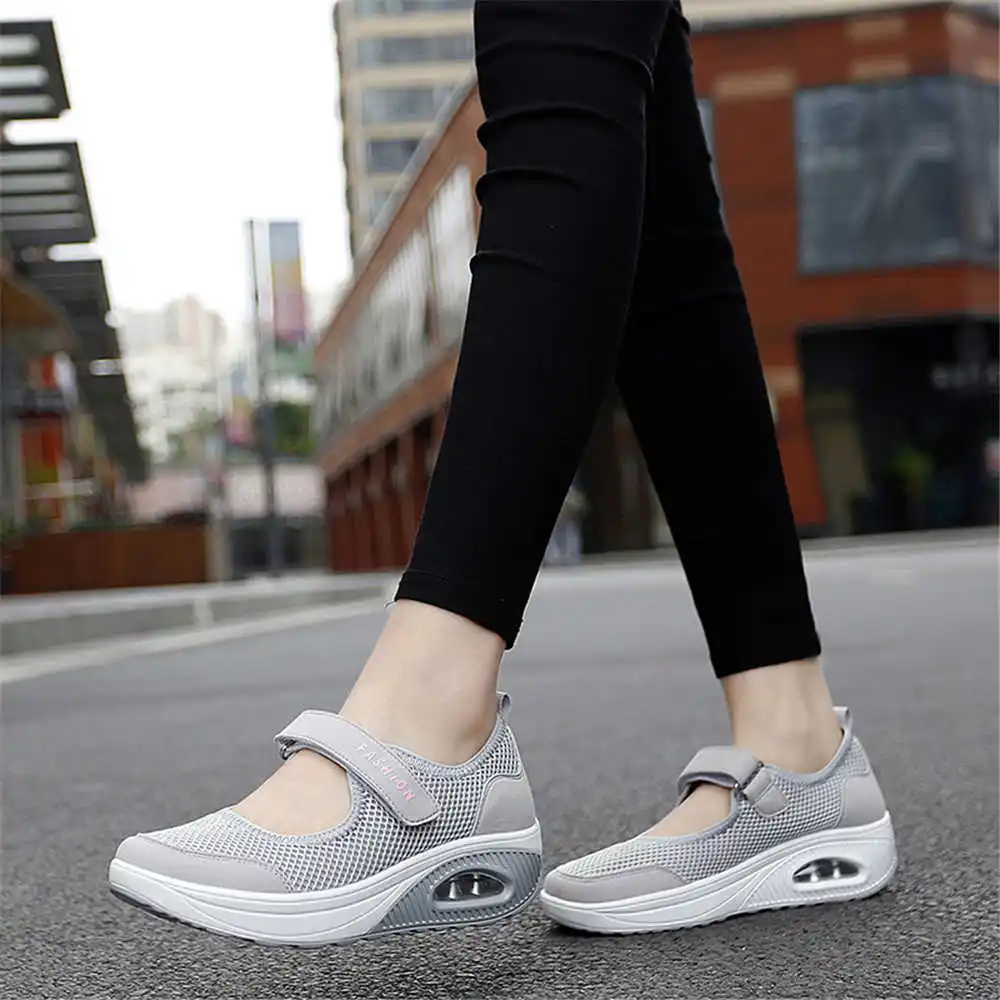 36-41 Demi-season Colored Snea - Outdoor Sport Use Class 评论和价格